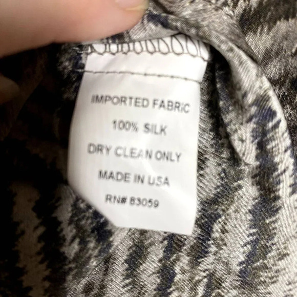 DREW 100% Silk Cutout Open Back Blouse Small Long Sleeve Button Up Shirt - Picture 11 of 12